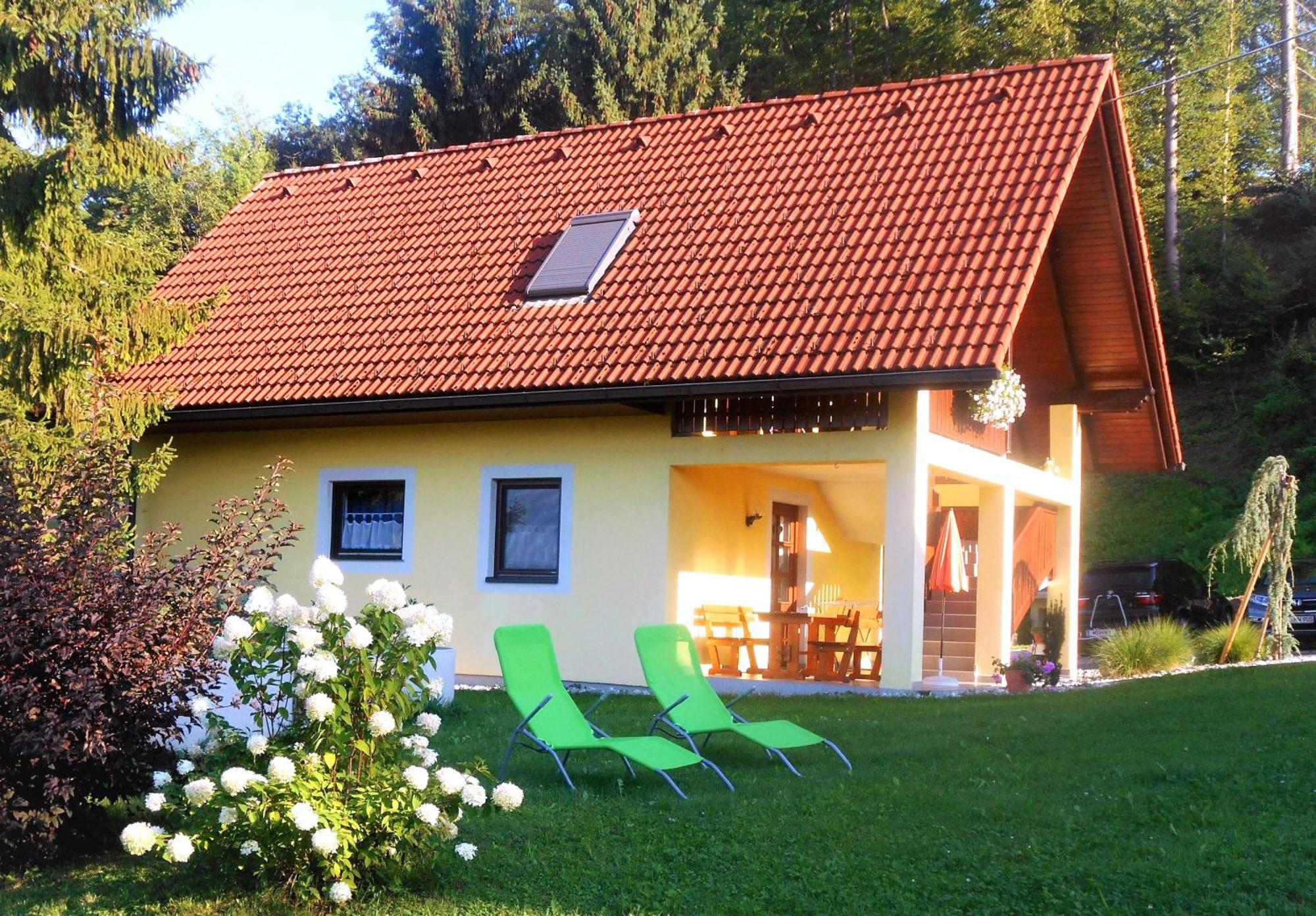 Ferienwohnungen Karin Am Seggauberg Leibnitz Habitación foto