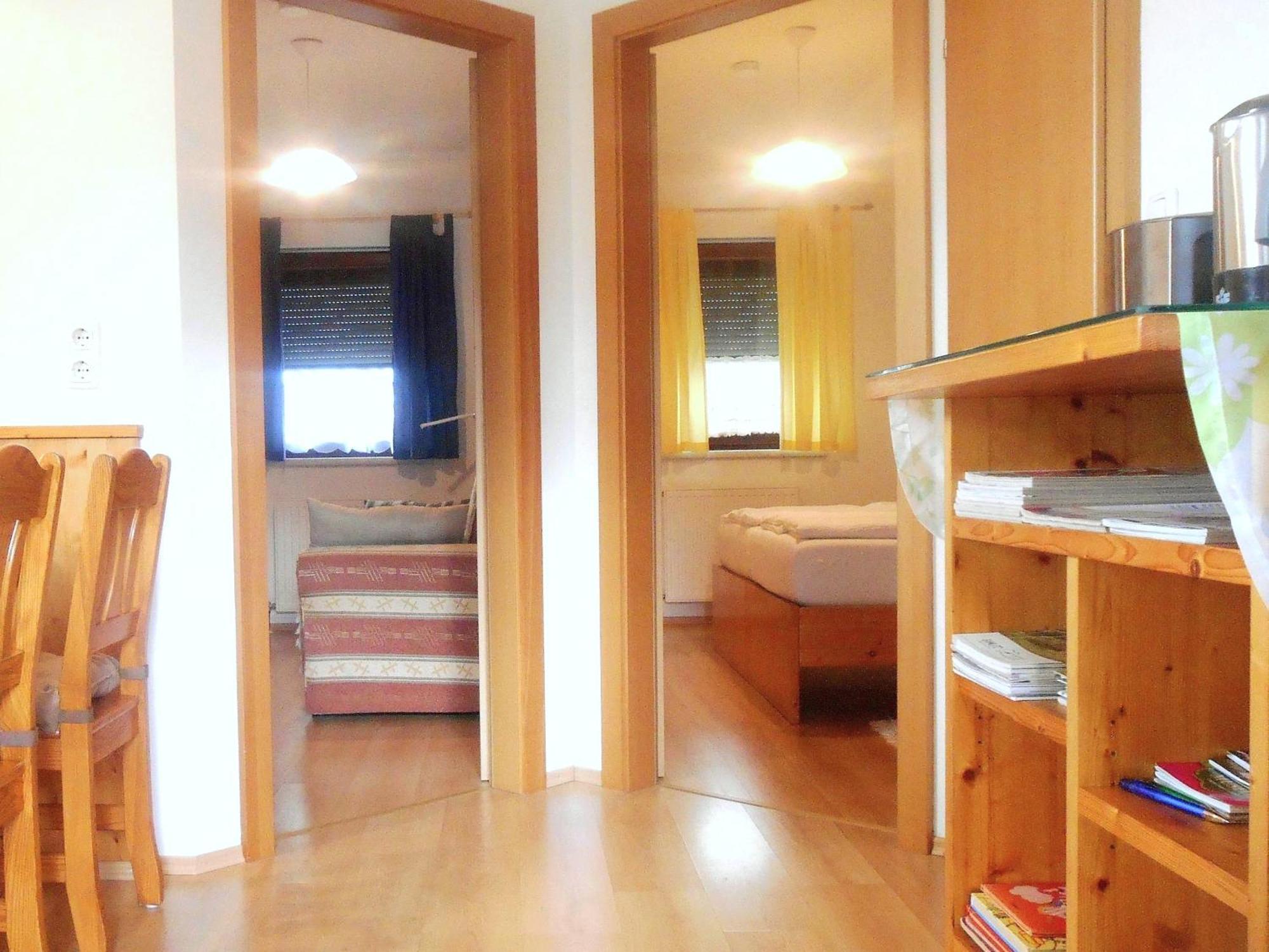 Ferienwohnungen Karin Am Seggauberg Leibnitz Habitación foto