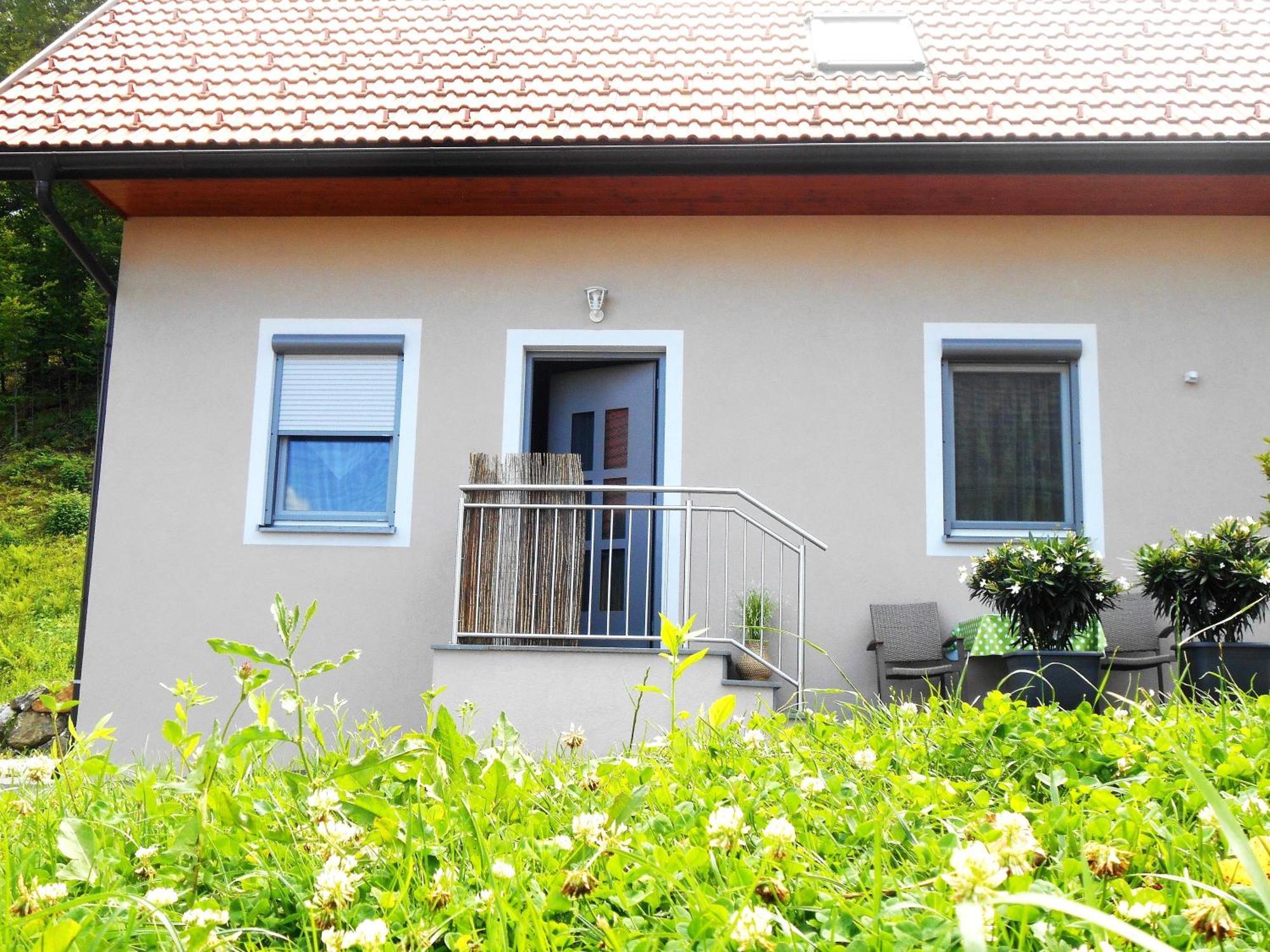 Ferienwohnungen Karin Am Seggauberg Leibnitz Habitación foto